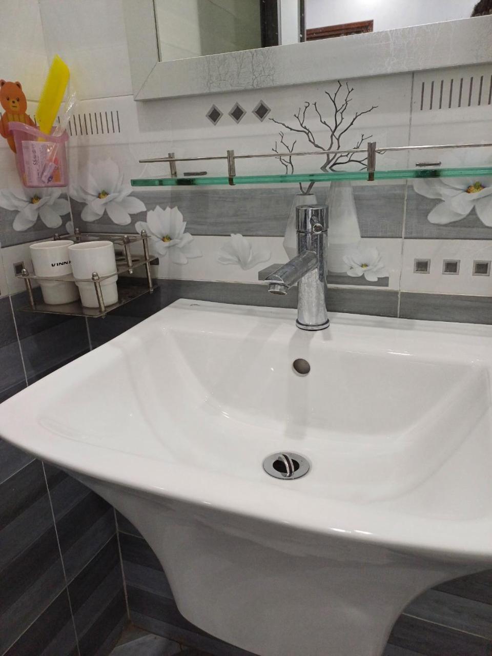 Hotel Hoa Ban Ha Noi Hà Nội Ngoại thất bức ảnh